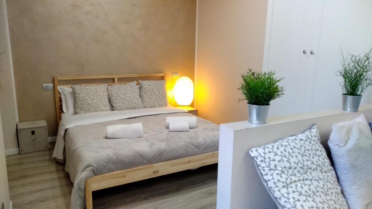 Marconi Rooms Loggia Delle Erbe เวโรนา ภายนอก รูปภาพ